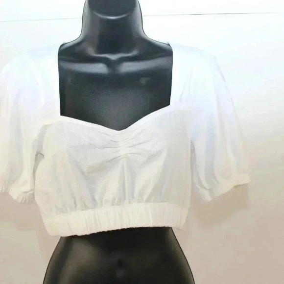 NWT TRULY MADLY DEEPLY Top - Picture 1 of 6